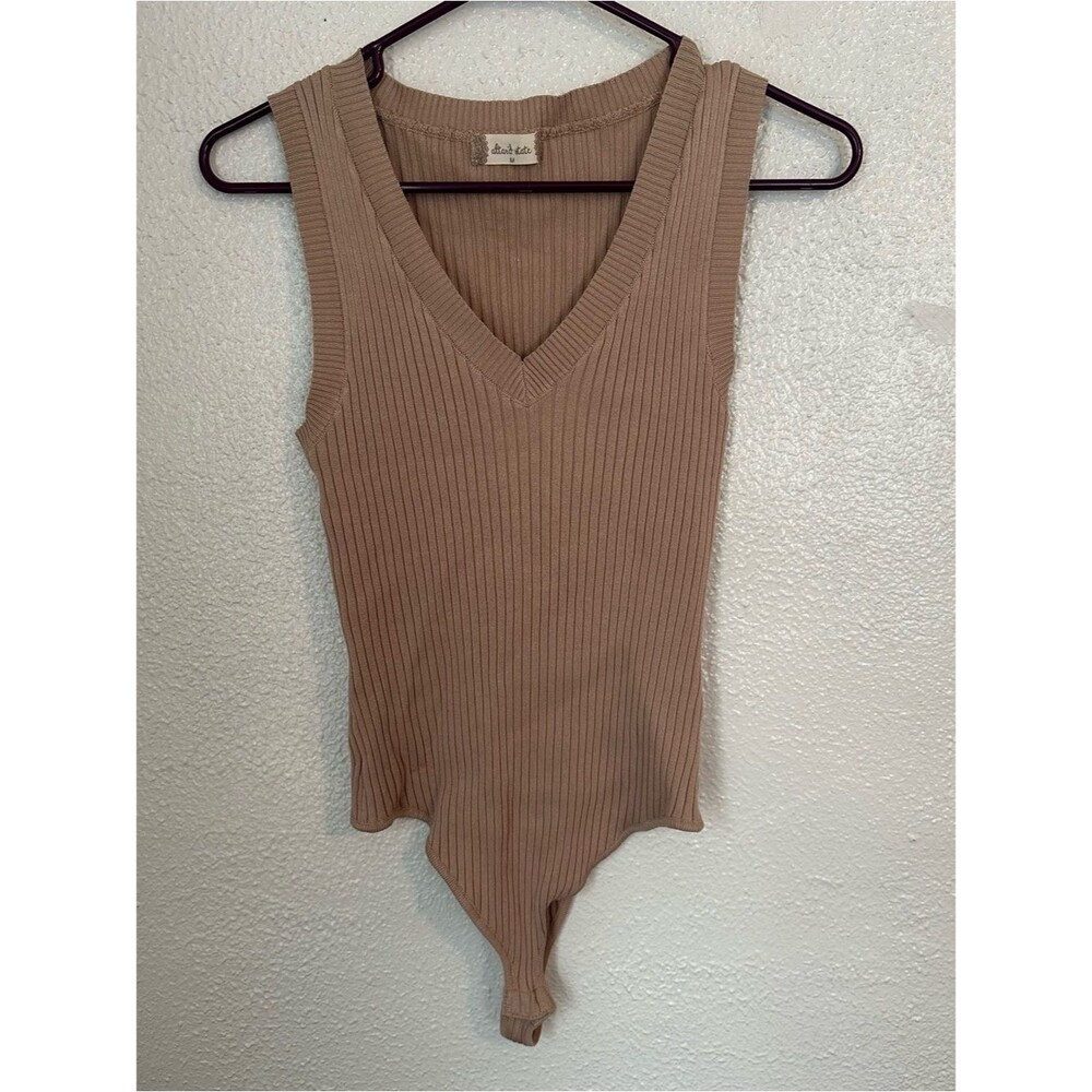 Altar’d State tan ribbed bodysuit medium neutral tank viscose v-neck capsule